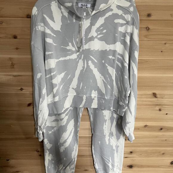 Other Pants - 525 Sold At Revolve Size